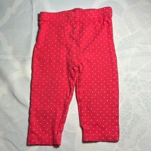 CJP BABY LEGGINGS. RED & WHITE POLKADOTS. 6-8 MONTHS